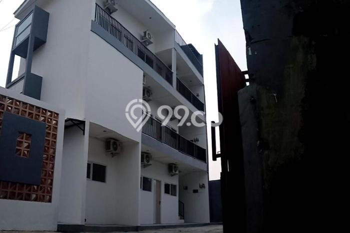 Rumah Mewah Siap Huni LT 158m2 di Jatinegara, Jakarta Timur Rumah Mewah Siap Huni LT 158m2 di Jatinegara, Jakarta Timur