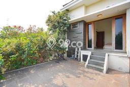 Rumah Modern 3 Kamar LT 180m2 di Cibubur Rumah Modern 3 Kamar LT 180m2 di Cibubur