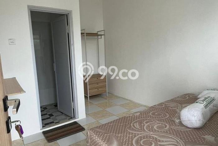 Rumah Mewah Siap Huni LT 158m2 di Jatinegara, Jakarta Timur Rumah Mewah Siap Huni LT 158m2 di Jatinegara, Jakarta Timur