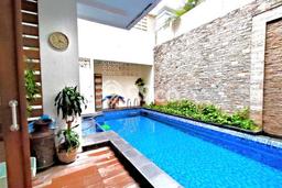 Rumah Eksklusif Siap Huni LT 596m2 di Menteng, Jakarta Pusat Rumah Eksklusif Siap Huni LT 596m2 di Menteng, Jakarta Pusat