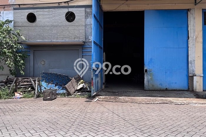 Unit Gudang Dijual di Gedangan Sidoarjo Luas Tanah 234m2, Luas Bangunan 234m2 Unit Gudang Dijual di Gedangan Sidoarjo Luas Tanah 234m2, Luas Bangunan 234m2
