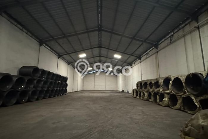 Gudang Disewakan di Kawasan Ramai Driyorejo, Gresik Gudang Disewakan di Kawasan Ramai Driyorejo, Gresik