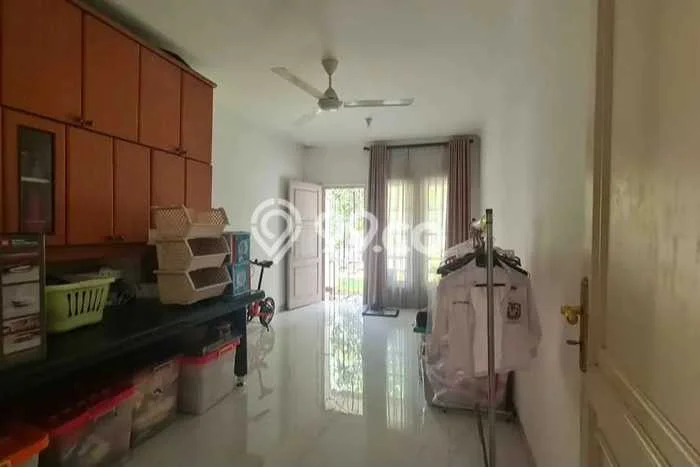 Sewa Rumah Murah di Legenda Wisata Jakarta Timur Punya 4 Kamar Tidur Sewa Rumah Murah di Legenda Wisata Jakarta Timur Punya 4 Kamar Tidur