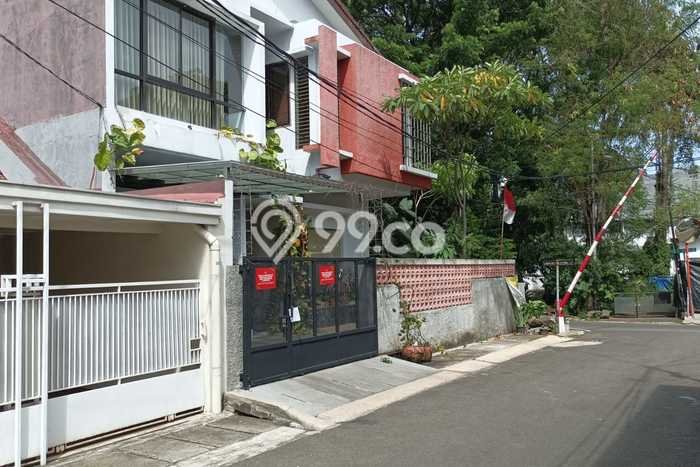 Rumah Eksklusif Siap Huni LT 261m2 di Tanah Abang, Jakarta Pusat Rumah Eksklusif Siap Huni LT 261m2 di Tanah Abang, Jakarta Pusat