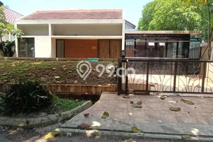 For Sale! Luxury House LT 300m2 Desain Elegan di Sektor 9-Bintaro For Sale! Luxury House LT 300m2 Desain Elegan di Sektor 9-Bintaro