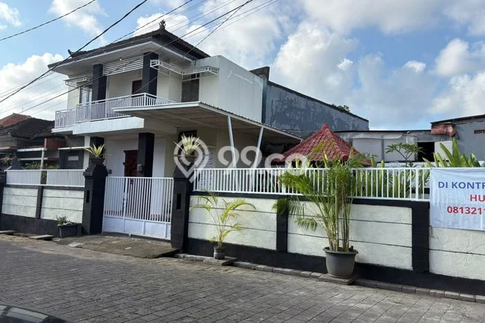 Rumah Sewa Badung LT 150m2 LB 95m2 Area Dalung Rumah Sewa Badung LT 150m2 LB 95m2 Area Dalung
