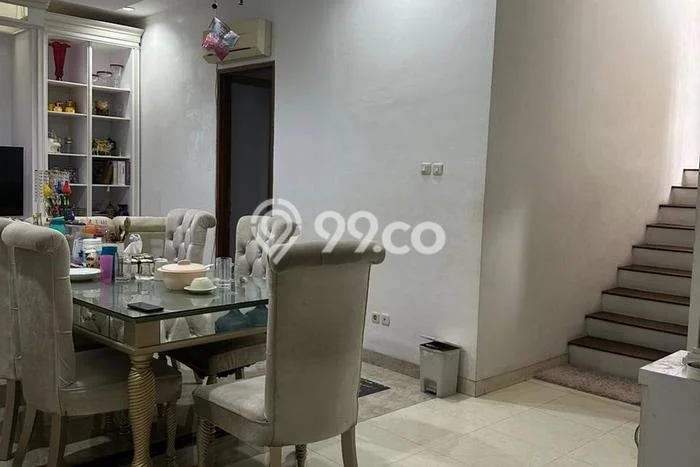 Rumah Elit Modern Tanpa Renovasi di Bintaro Tangerang Selatan Rumah Elit Modern Tanpa Renovasi di Bintaro Tangerang Selatan