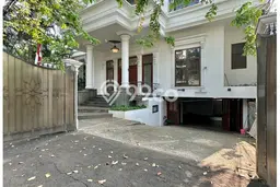 Rumah Luxury Modern Siap Huni di Kuningan Jakarta Selatan Rumah Luxury Modern Siap Huni di Kuningan Jakarta Selatan
