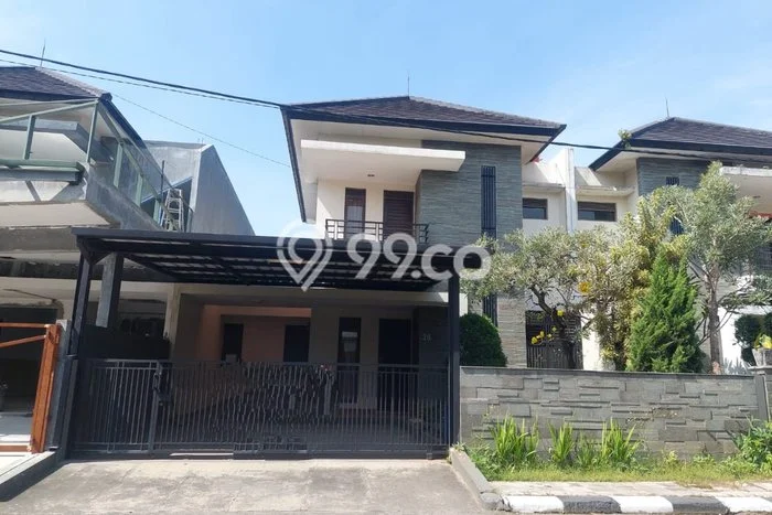 Disewakan! Rumah 4 Kamar Tidur &
3 Kamar Mandi di Bandung Kota, Bandung Disewakan! Rumah 4 Kamar Tidur &
3 Kamar Mandi di Bandung Kota, Bandung
