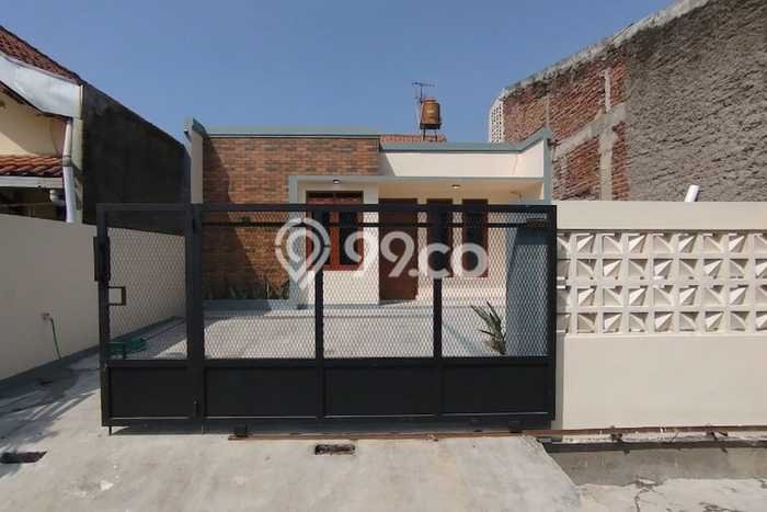 For Sale Rumah 3 Kamar Lokasi Ideal Nyaman dan Strategis di Cileunyi For Sale Rumah 3 Kamar Lokasi Ideal Nyaman dan Strategis di Cileunyi