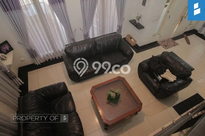 Rumah Elit Modern Tanpa Renovasi di Cikutra Bandung Rumah Elit Modern Tanpa Renovasi di Cikutra Bandung