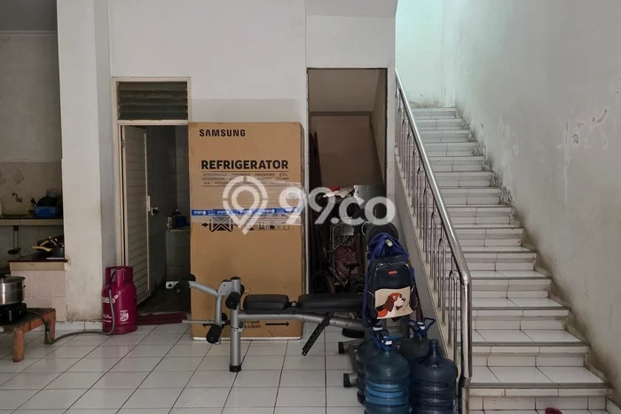 Komersial Dijual di Prime Area Jakarta Barat Luas 270m2 Komersial Dijual di Prime Area Jakarta Barat Luas 270m2