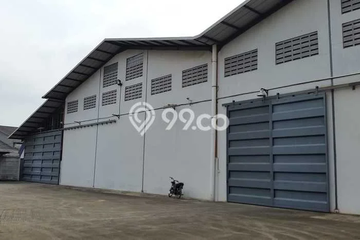 Lokasi Strategis! Dijual Pabrik Bisnis di Sepatan, Tangerang Kondisi Baik Lokasi Strategis! Dijual Pabrik Bisnis di Sepatan, Tangerang Kondisi Baik