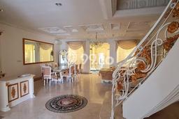 Rumah Elit LB 450m2 Siap Huni Desain Elegan di Pantai Indah Kapuk, Jakarta Utara Rumah Elit LB 450m2 Siap Huni Desain Elegan di Pantai Indah Kapuk, Jakarta Utara