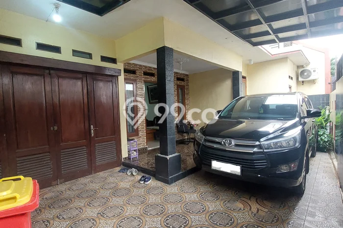 Rumah Eksklusif Siap Huni LT 167m2 di Ciledug, Tangerang Rumah Eksklusif Siap Huni LT 167m2 di Ciledug, Tangerang