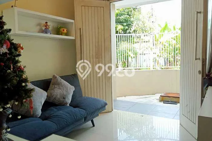 Rumah Minimalis 5 Kamar LT 124m2 di Manyar Rumah Minimalis 5 Kamar LT 124m2 di Manyar