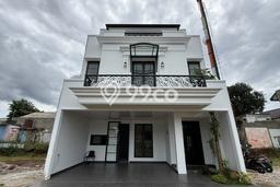 For Sale Hunian Rumah Terawat 5 KT di Cibubur, Bogor For Sale Hunian Rumah Terawat 5 KT di Cibubur, Bogor