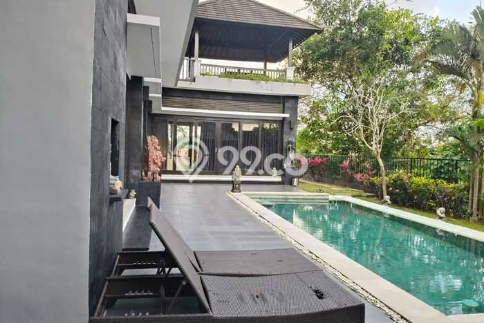Vila Strategis di , Ukuran 560m2m², Kawasan Asri dan aman Vila Strategis di , Ukuran 560m2m², Kawasan Asri dan aman