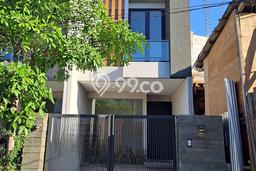 Dijual Hunian Rumah Nyaman 3 KT di Manyar, Surabaya Dijual Hunian Rumah Nyaman 3 KT di Manyar, Surabaya