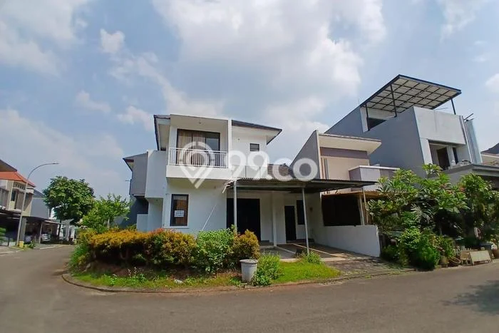 Rumah sewa siap pakai 4 KT di BSD The Icon, Tangerang Rumah sewa siap pakai 4 KT di BSD The Icon, Tangerang