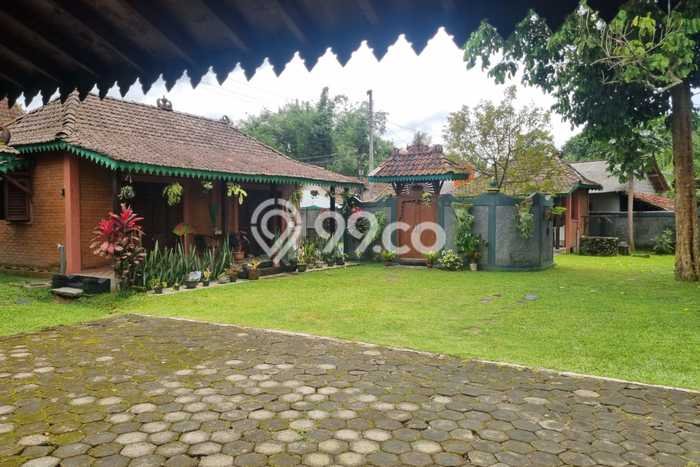 Bisnis Menjanjikan! Vila Kawasan Turi, Dimensi 1019m2m², Akses Mudah Pusat Kota Bisnis Menjanjikan! Vila Kawasan Turi, Dimensi 1019m2m², Akses Mudah Pusat Kota