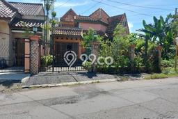 Rumah Elit Modern Tanpa Renovasi di Caturtunggal Yogyakarta Rumah Elit Modern Tanpa Renovasi di Caturtunggal Yogyakarta