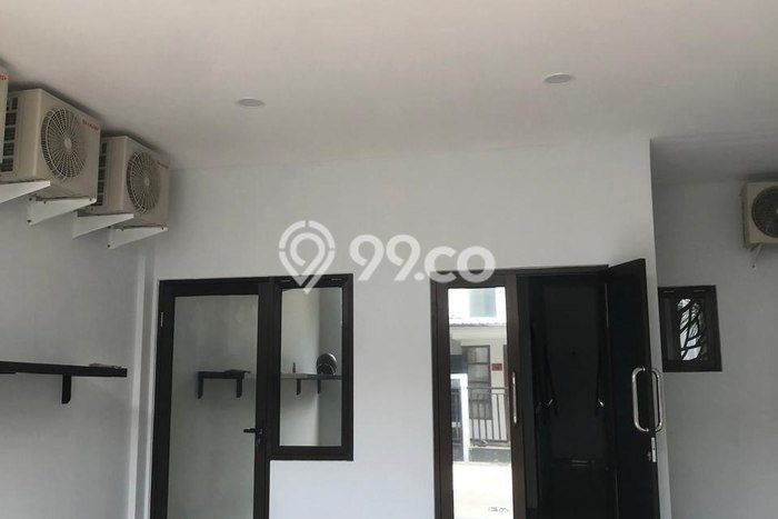 Rumah Kost untuk Dijual di Lowokwaru dengan 18 KT, 19 KM, Luas 350m2 Rumah Kost untuk Dijual di Lowokwaru dengan 18 KT, 19 KM, Luas 350m2