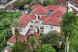 Rumah Mewah Dijual LT 1202m2 di Klojen, Malang Rumah Mewah Dijual LT 1202m2 di Klojen, Malang