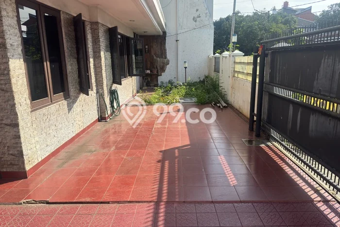 Siap Huni Hunian Elit 6 Kamar di Kelapa Gading Dekat ke Mana Pun Siap Huni Hunian Elit 6 Kamar di Kelapa Gading Dekat ke Mana Pun