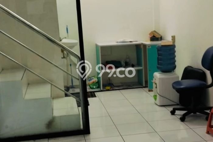 Unit Ruko Dijual di Jakarta Barat LT 60m2 & LB 150m2 Unit Ruko Dijual di Jakarta Barat LT 60m2 & LB 150m2