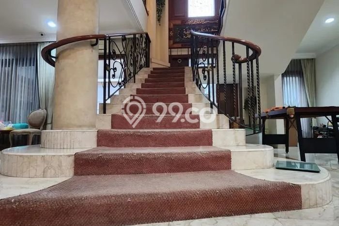 Rumah Elit Modern Siap Huni di Pondok Indah Jakarta Selatan Rumah Elit Modern Siap Huni di Pondok Indah Jakarta Selatan