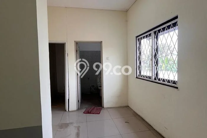Ruko disewakan lokasi strategis Karawaci Tangerang 200m2 Ruko disewakan lokasi strategis Karawaci Tangerang 200m2