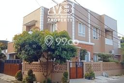 Hunian Mewah LB 250m2 Siap Huni Desain Elegan di BSD, Tangerang Hunian Mewah LB 250m2 Siap Huni Desain Elegan di BSD, Tangerang