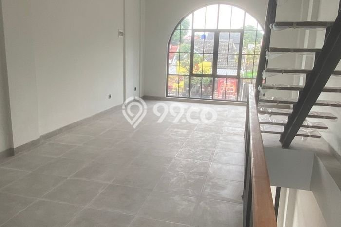 Unit Ruko Dijual di BSD Tangerang Selatan 122m2 Unit Ruko Dijual di BSD Tangerang Selatan 122m2