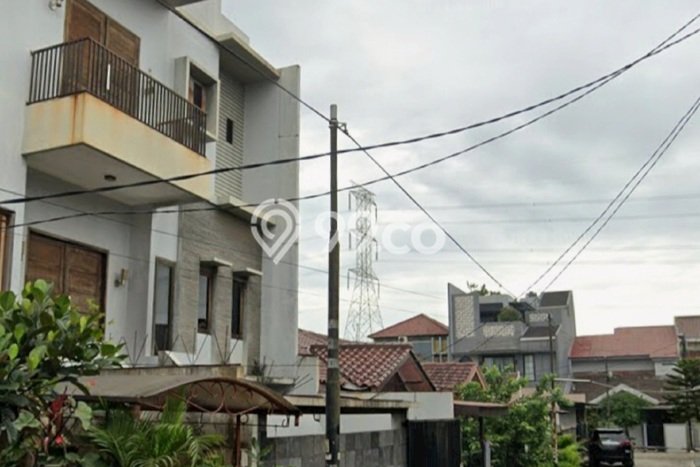 Rumah Modern Minimalis 3 KT Bisa Langsung Pindah di Karang Tengah Rumah Modern Minimalis 3 KT Bisa Langsung Pindah di Karang Tengah