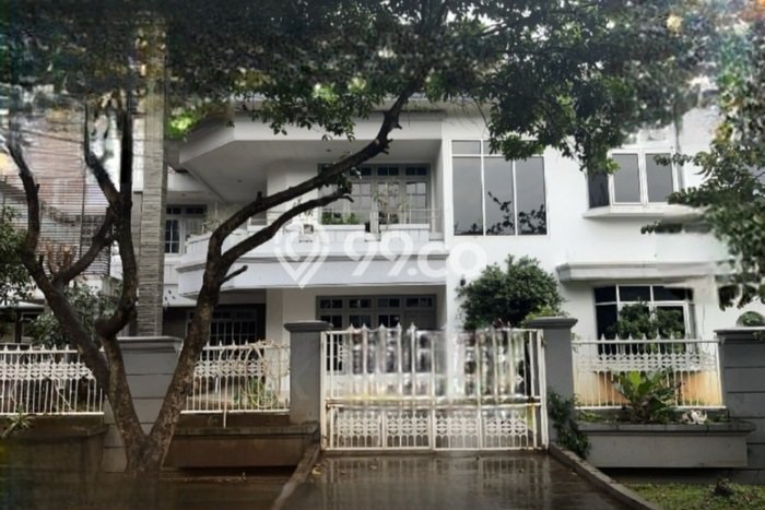 For Sale! Luxury House LT 580m2 Desain Modern di Cibubur For Sale! Luxury House LT 580m2 Desain Modern di Cibubur