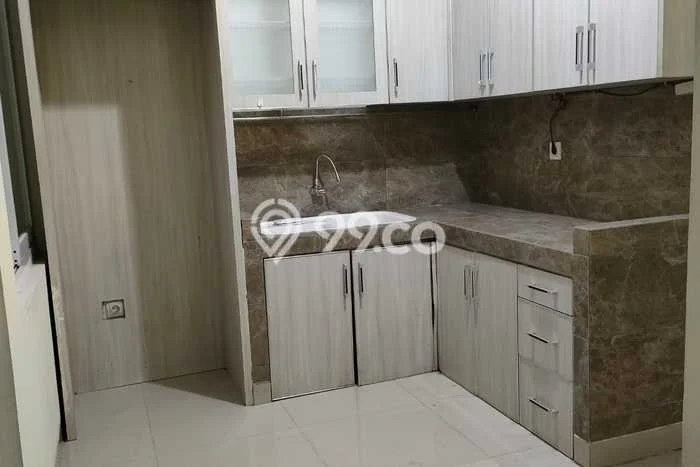 Rumah Minimalis 4 Kamar LT 120m2 di Modernland Rumah Minimalis 4 Kamar LT 120m2 di Modernland