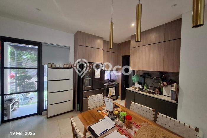 For Sale! Luxury House LT 144m2 Desain Elegan di Jakarta Garden City For Sale! Luxury House LT 144m2 Desain Elegan di Jakarta Garden City
