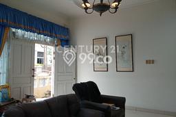 Rumah Luxury Modern Siap Huni di Pluit Jakarta Utara Rumah Luxury Modern Siap Huni di Pluit Jakarta Utara
