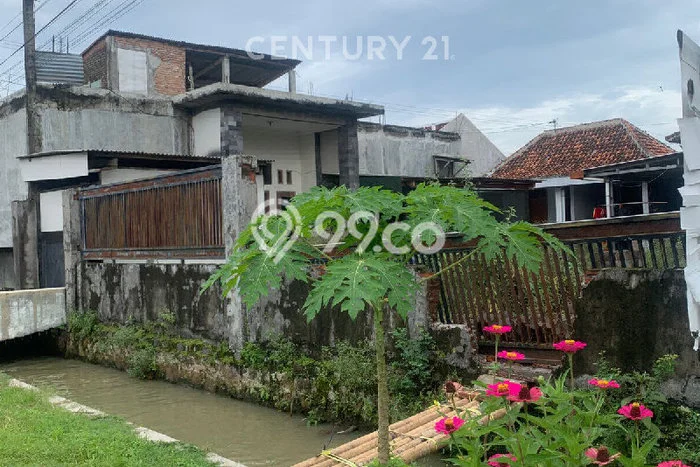 Tanah Dijual Lokasi Karanganyar, Karanganyar dengan Luas Tanah 168m2 dan Status SHM Tanah Dijual Lokasi Karanganyar, Karanganyar dengan Luas Tanah 168m2 dan Status SHM