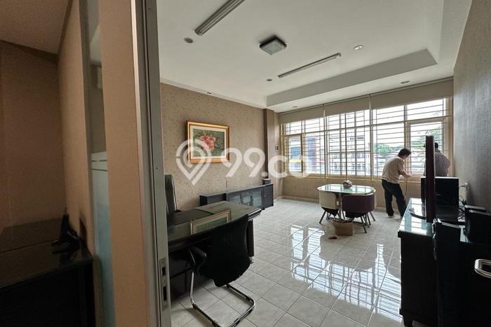 FOR RENT! Ruko di Joglo Cocok untuk Bisnis 600m2 FOR RENT! Ruko di Joglo Cocok untuk Bisnis 600m2