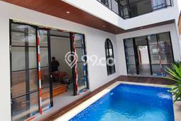 Vila Strategis Kawasan , Luas 125m2m², Lingkungan Nyaman Vila Strategis Kawasan , Luas 125m2m², Lingkungan Nyaman