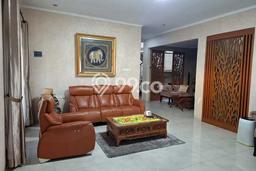 Ready to Use! Luxury House LT 226m2 Desain Elegan di Buah Batu Ready to Use! Luxury House LT 226m2 Desain Elegan di Buah Batu