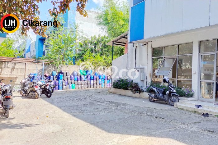 Untuk Dijual! Gudang di Jababeka Bekasi LT 1026m2 / LB 800m2 Kawasan Bisnis Untuk Dijual! Gudang di Jababeka Bekasi LT 1026m2 / LB 800m2 Kawasan Bisnis