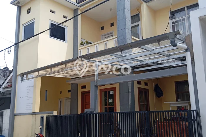 For Sale Rumah 4 Kamar Lokasi Ideal Nyaman dan Strategis di Cimahi Utara For Sale Rumah 4 Kamar Lokasi Ideal Nyaman dan Strategis di Cimahi Utara