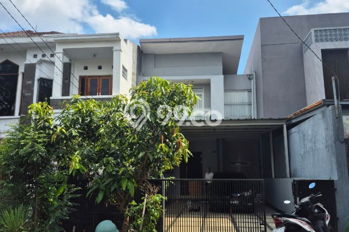 Rumah Mewah Dijual LT 168m2 di Sukasari, Bandung Rumah Mewah Dijual LT 168m2 di Sukasari, Bandung