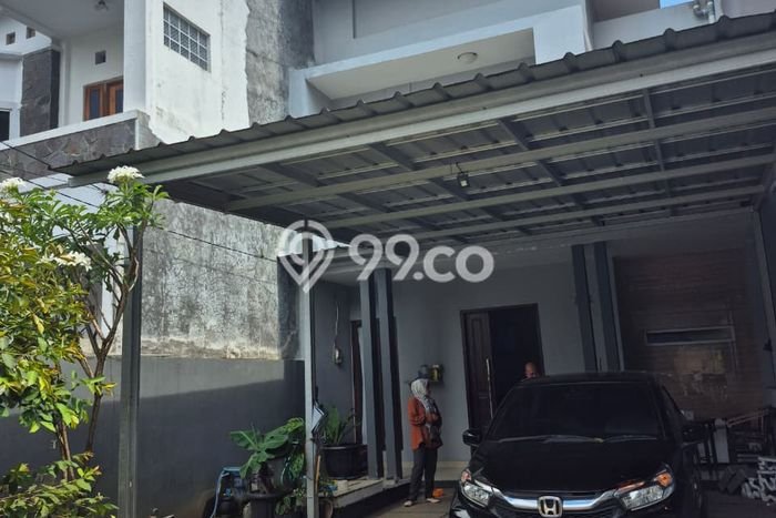 Rumah Mewah Dijual LT 168m2 di Sukasari, Bandung Rumah Mewah Dijual LT 168m2 di Sukasari, Bandung