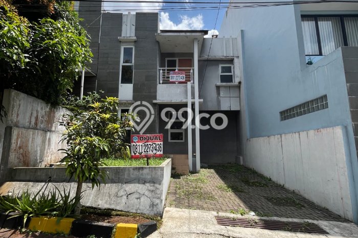 Dijual Rumah 2 Kamar Lokasi Strategis Bagus dan Strategis di Cisarua Dijual Rumah 2 Kamar Lokasi Strategis Bagus dan Strategis di Cisarua