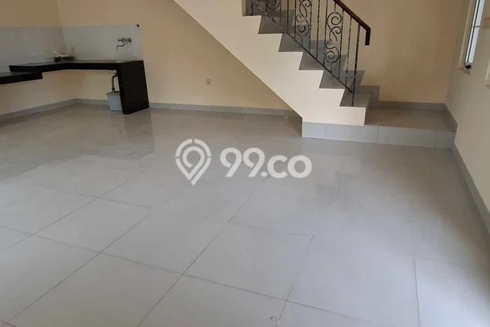 Disewakan! Rumah 3 Kamar Tidur &
3 Kamar Mandi di Green Lake City, Jakarta Barat Disewakan! Rumah 3 Kamar Tidur &
3 Kamar Mandi di Green Lake City, Jakarta Barat