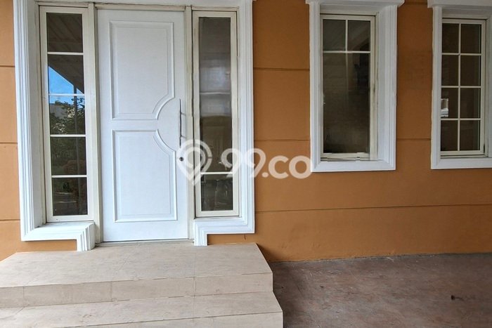 Disewakan! Rumah 3 Kamar Tidur &
3 Kamar Mandi di Green Lake City, Jakarta Barat Disewakan! Rumah 3 Kamar Tidur &
3 Kamar Mandi di Green Lake City, Jakarta Barat